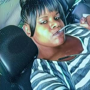 Meet your Posher, Darlitha